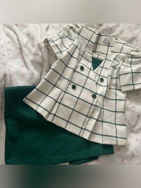 Good times vintage 2 piece top and skirt set🩷